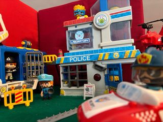 Lote Pinypon Action Policía y Bomberos