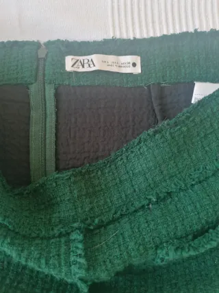 Traje Zara Chaqueta y Falda Verde
