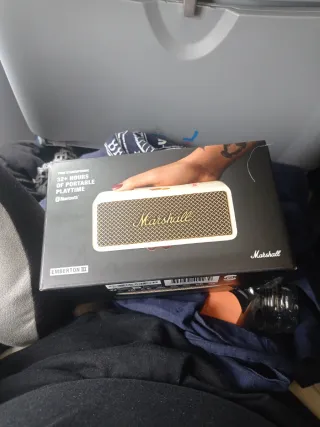 Altavoz Marshall Emberton III Crema