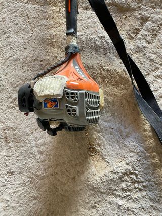 Desbrozadora de gasolina con arnés