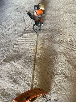 Desbrozadora de gasolina con arnés