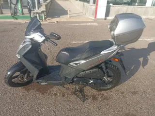 Kymco Agility 125cc Scooter Negra/Plata