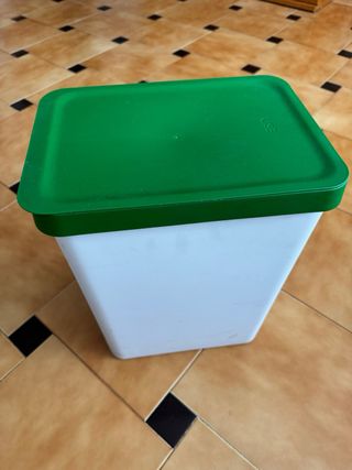Cubo de basura verde y blanco 30 litros
