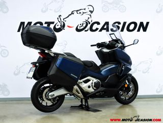 HONDA FORZA 750 ¿A2?