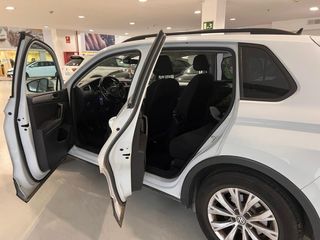 Volkswagen Tiguan Año 2017 - Distintivo C