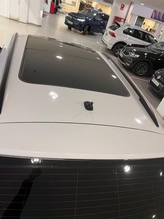 Volkswagen Tiguan Año 2017 - Distintivo C