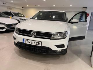 Volkswagen Tiguan Año 2017 - Distintivo C