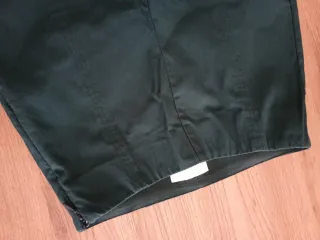 Pantalón chino H&M verde