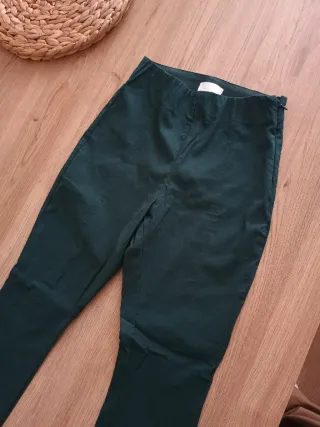 Pantalón chino H&M verde