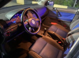 Volkswagen Polo 2003 1.4 100cv pegatina B