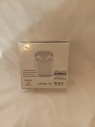 Lote 4 productos: Altavoz, Micrófono, Auriculares