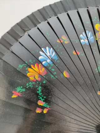 Abanico español pintado a mano