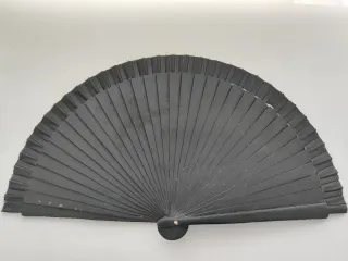 Abanico español pintado a mano