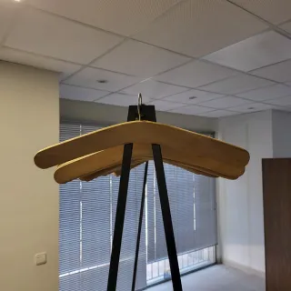 120 Perchas de madera natural