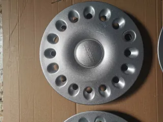 Tapacubos Seat (Set de 4)