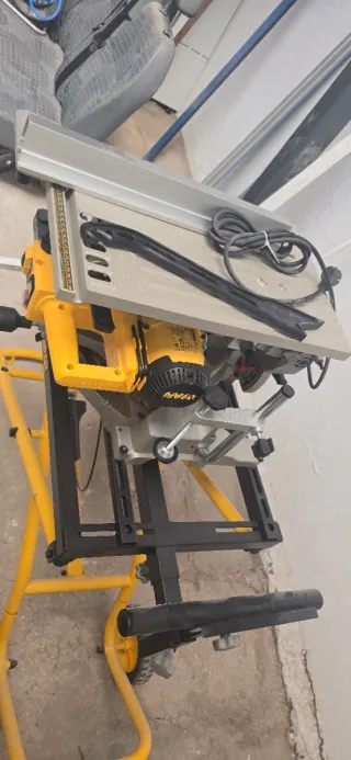 Ingletadora Dewalt D27113QS + Carro De7260