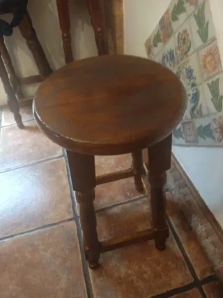 Taburete alto madera nogal