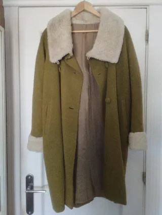 Abrigo Adolfo Domínguez verde