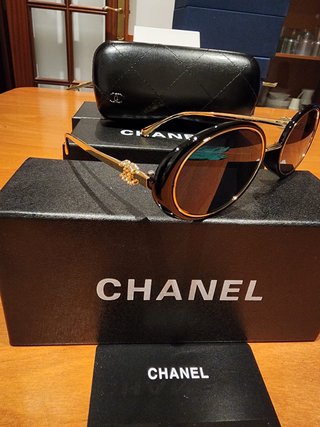 Gafas de Sol Chanel Ovaladas Negro/Dorado