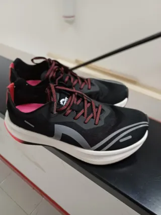 Scarpe da donna nere e rosa taglia 40