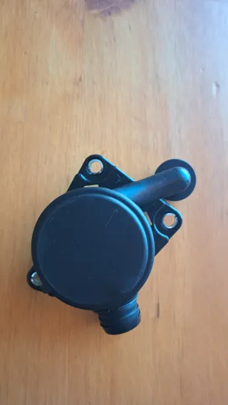 MERCEDES BENZ PCV Válvula