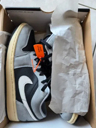 Air Jordan 1 Low SE Light Smoke Grey 44