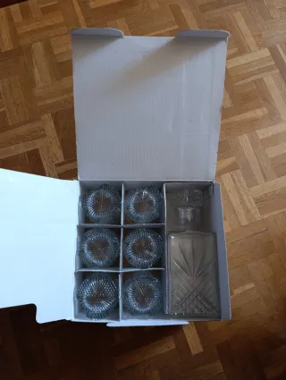 Set Licorera Selecta con 6 Vasos