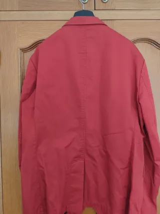 Chaqueta Antonio Morato Roja. Equivalencia a XL