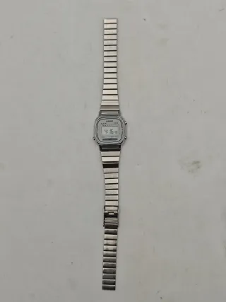 Orologio Casio LA-670WE Donna Vintage Argento