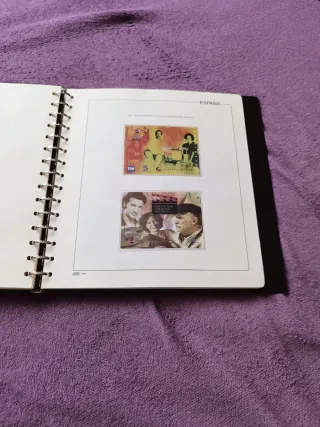 Álbum de Sellos Marrón 2001_2002_2003