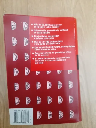 Diccionario español-latín SM