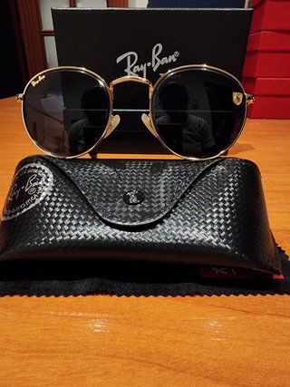 Gafas de Sol Ray-Ban Redondas Doradas Negras