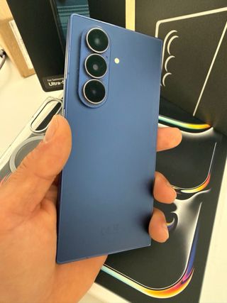 Samsung Galaxy Z Fold 7 256GB + extras