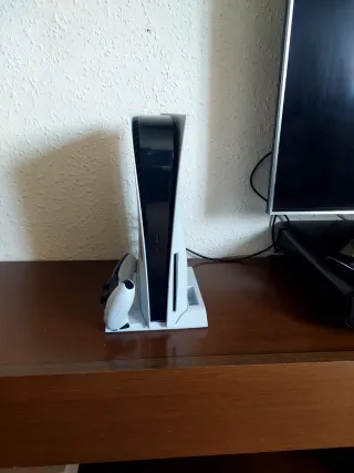 PlayStation + 2 juegos