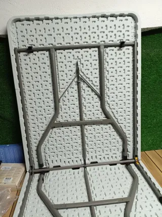 Mesa picnic plegable en resina 180x74x74 cm