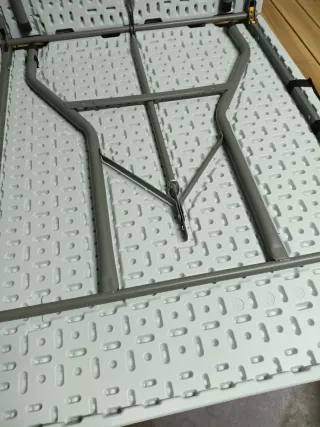 Mesa picnic plegable en resina 180x74x74 cm