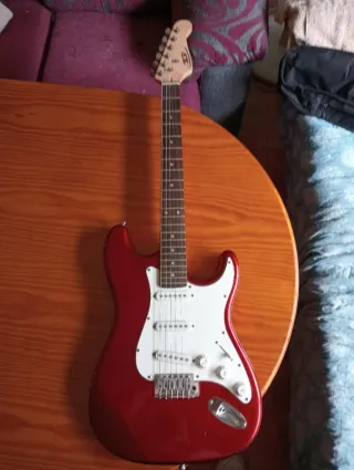 Guitarra Eléctrica para principiantes y funda