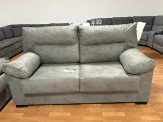 Sofá de 2 plazas gris