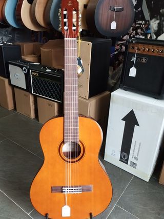 (Nueva) Guitarra Admira (Malaga) Stock-B