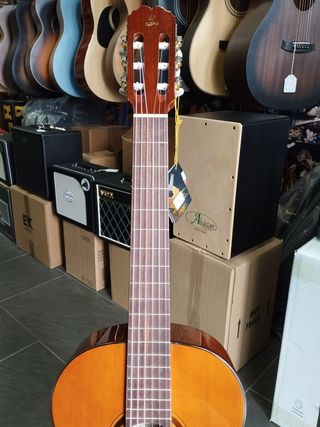 (Nueva) Guitarra Admira (Malaga) Stock-B