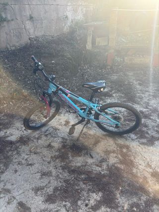 Bicicleta infantil azul Megamo 20 pulgadas