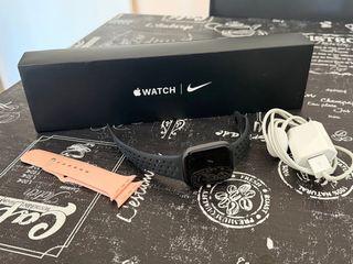 Apple Watch 6 Nike Negro y Rosa