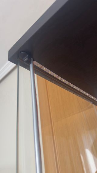 Vitrina Ikea Detolf + Iluminación LED Integrada