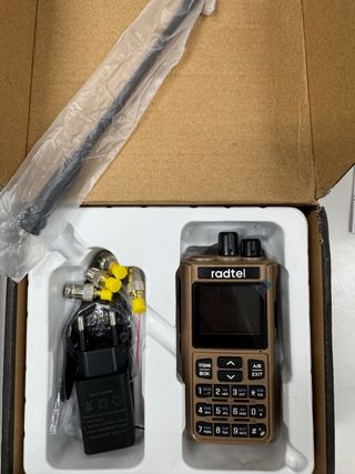Radtel Mini Walkie Talkie Dorado