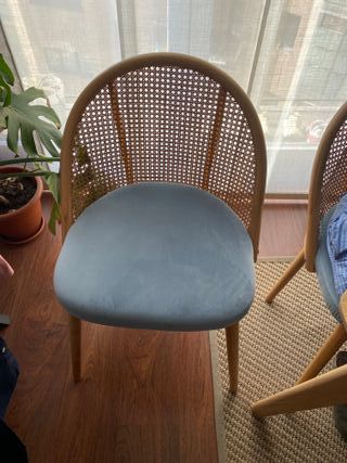 Sillas comedor madera y ratán.  Buen estado