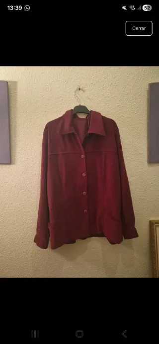 Chaqueta de mujer color rojo