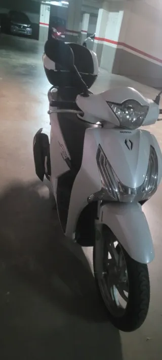 Honda SH 125 Scooter año 2015