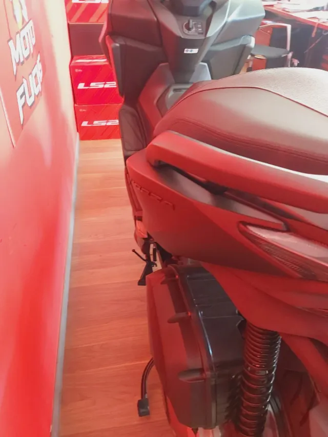 Honda Forza 125 Maxi Scooter Negra/Gris