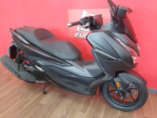 Honda Forza 125 Maxi Scooter Negra/Gris