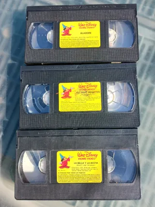 Lote de películas VHS de distintos géneros por 50€